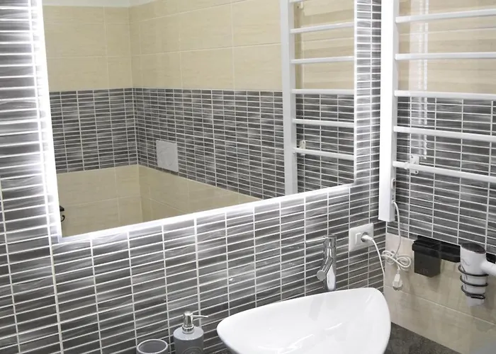 Saint Peter Elegance